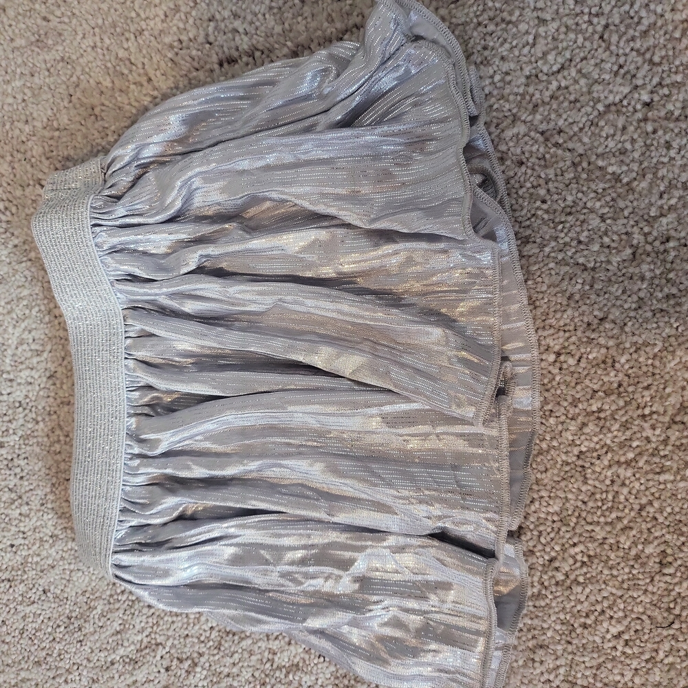 6-9 months silver shinny skirt